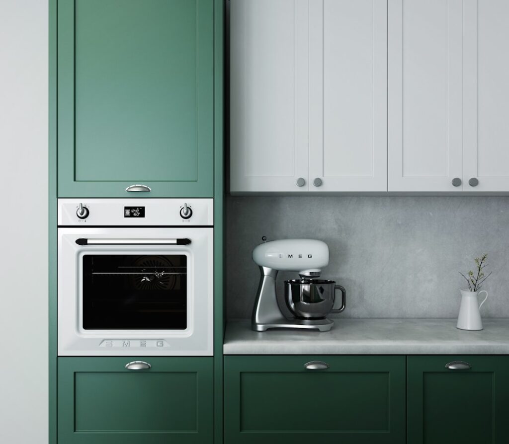 2024 Kitchen Cabinet Colors: Complete Guide for Homeowners