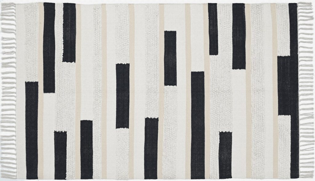 Black and White Geometric Rug: Complete Guide for Homeowners
