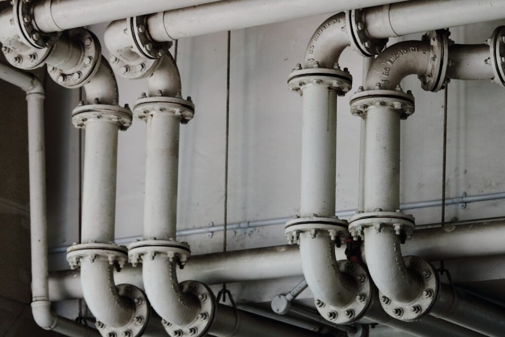 Can Pipes Freeze Without Bursting? The Real Physics