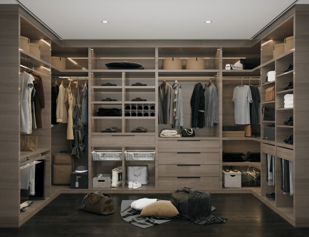Closet Contractors: Complete Guide for Homeowners