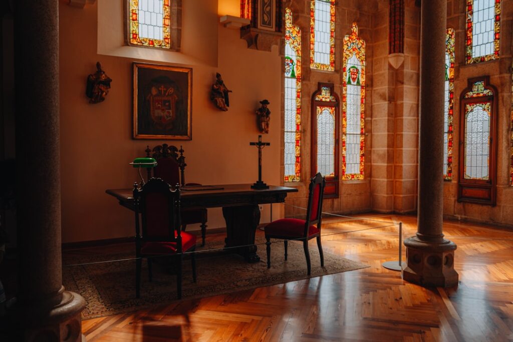 Column Floor Lamp: Complete Guide for Homeowners
