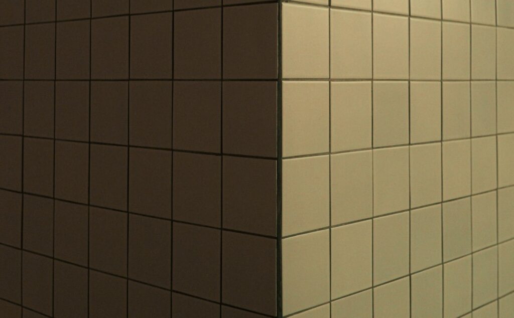 Corner Tile: Complete Guide for Homeowners