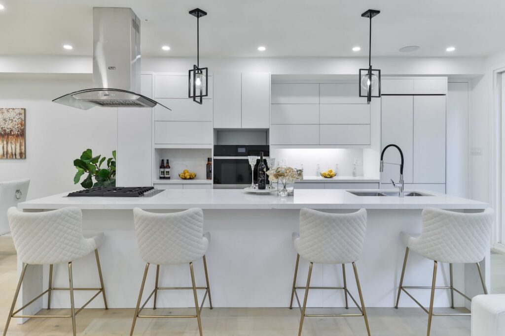 Elegant White Kitchen: A Complete Guide for Homeowners