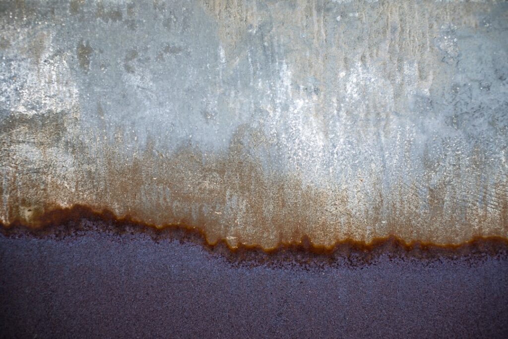 Epoxy for Metal: Complete Guide for Homeowners