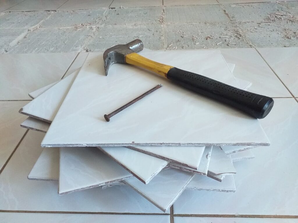 How to Remove Ceramic Tile: Easy DIY Methods