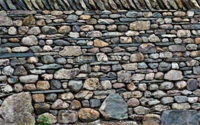 Natural Stone Retaining Wall: Complete Guide for Homeowners