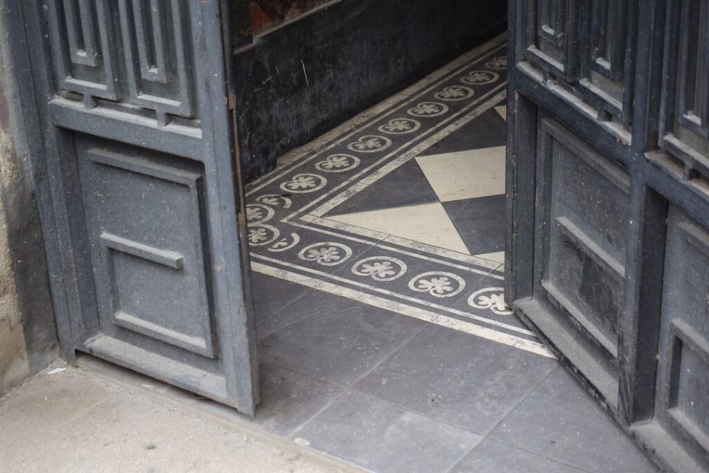 Tile Border: Complete Guide for Homeowners