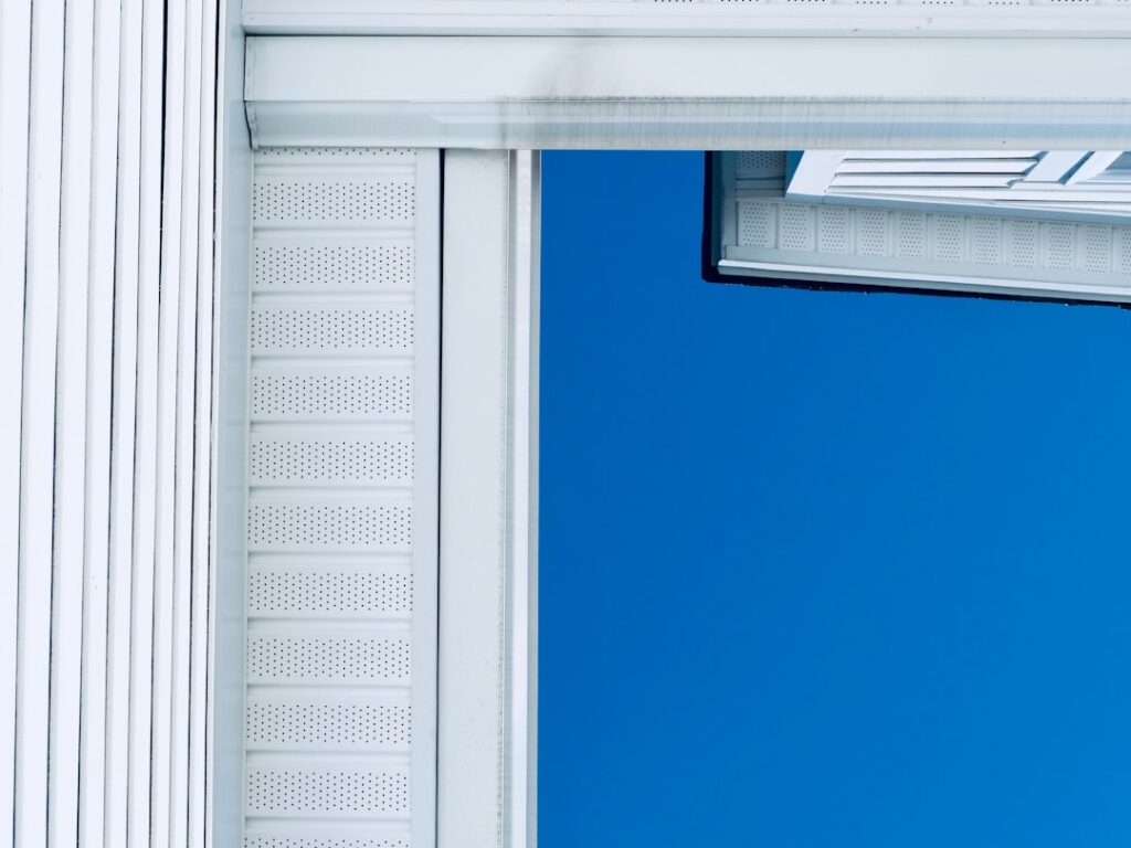 Vinyl Rain Gutters: An Affordable, DIY-Friendly Choice