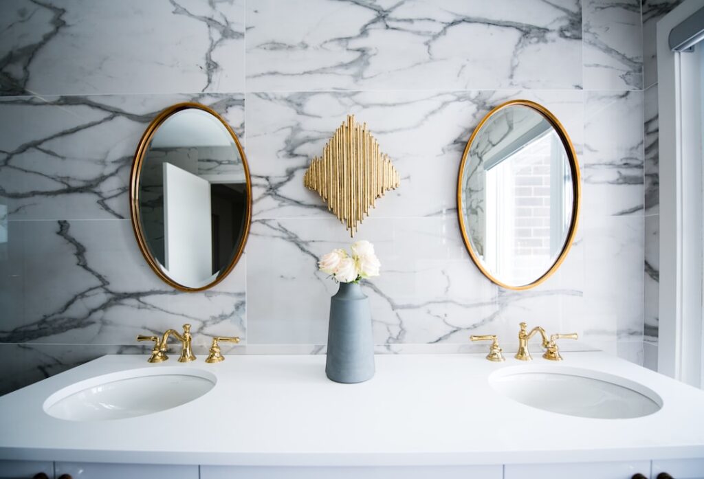 1920s Art Deco Bathroom: Design Ideas With Period Style