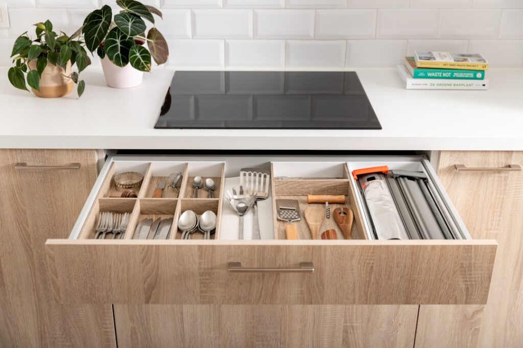Best Shelf Liner for Kitchen Cabinets: A Buyer’s Guide