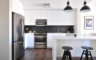 Black and White Kitchen Pictures: Timeless Design Ideas