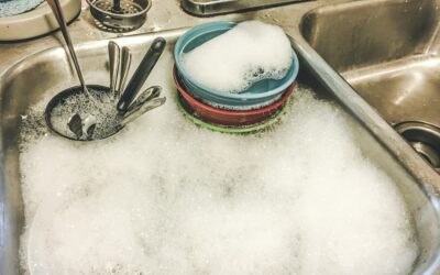 Can You Use Liquid Dish Soap in a Dishwasher?