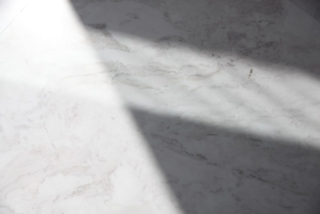 Carrara Porcelain Tile: The Complete Homeowner’s Guide