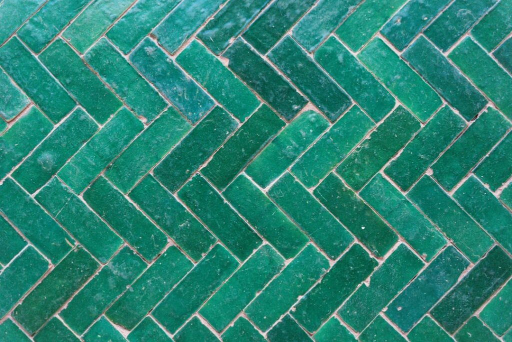 Chevron Tile Backsplash: The Complete Homeowner’s Guide