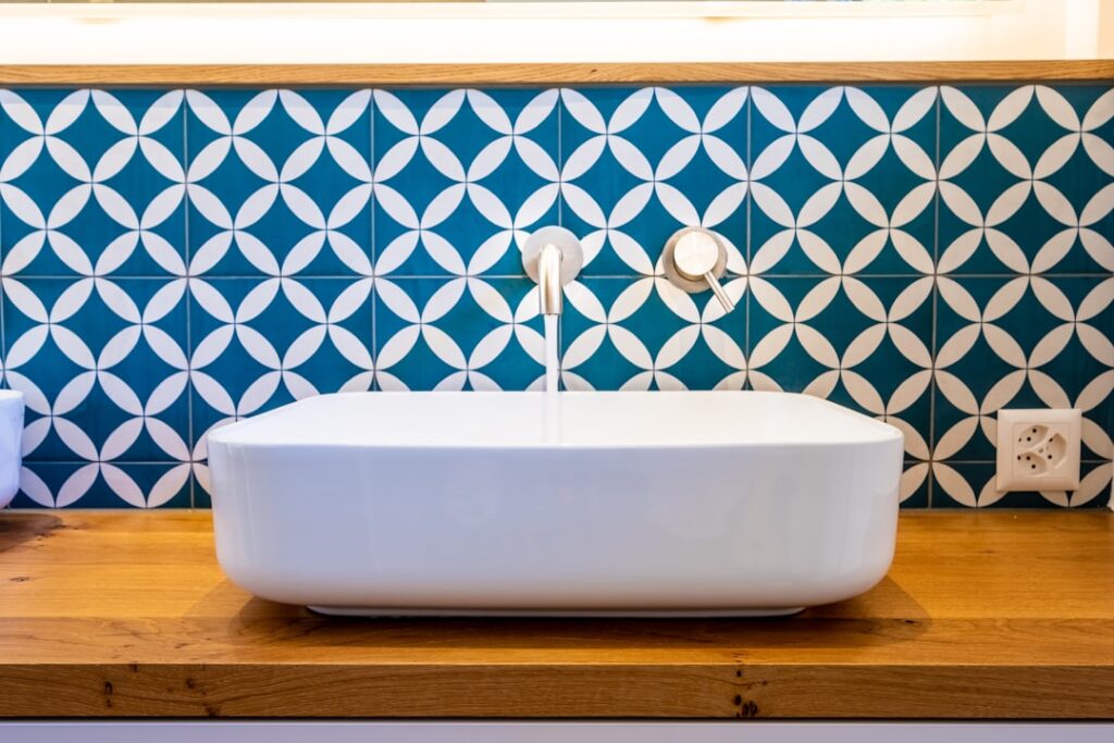 Bathroom Sink Tile Backsplash: Vanity Splash Guide