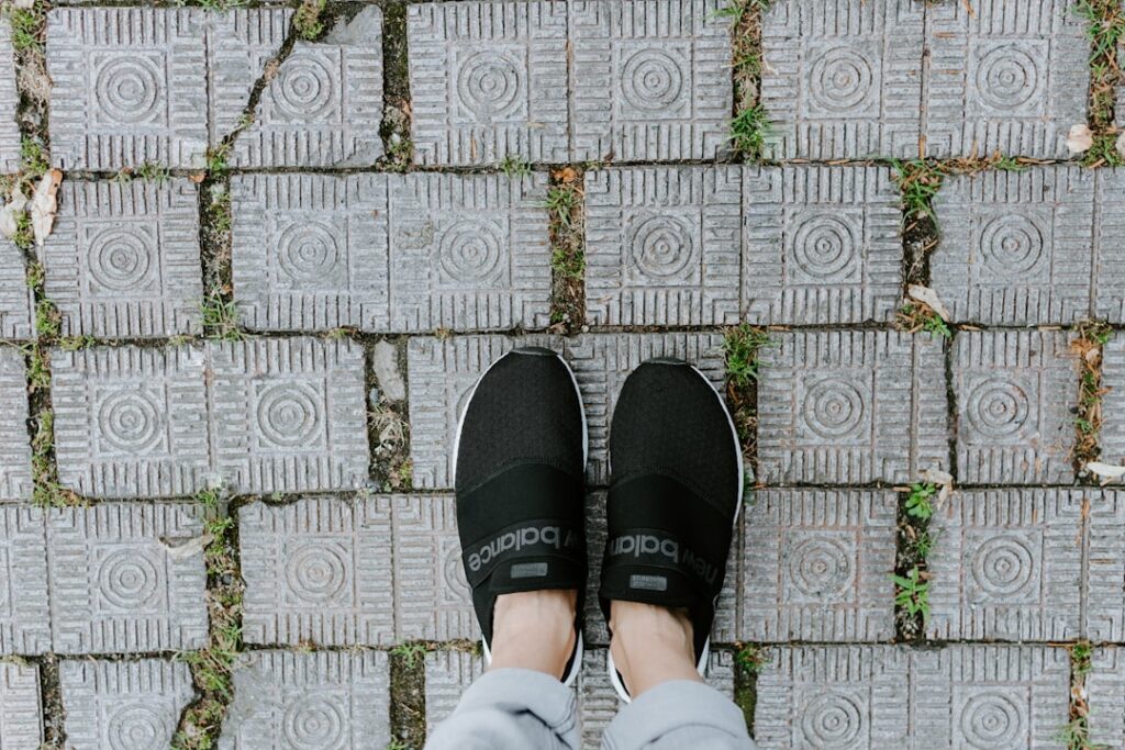 Best Shoes for Walking on Concrete All Day (Tested)