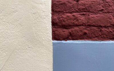 Caulk Before or After Painting? The Right Order