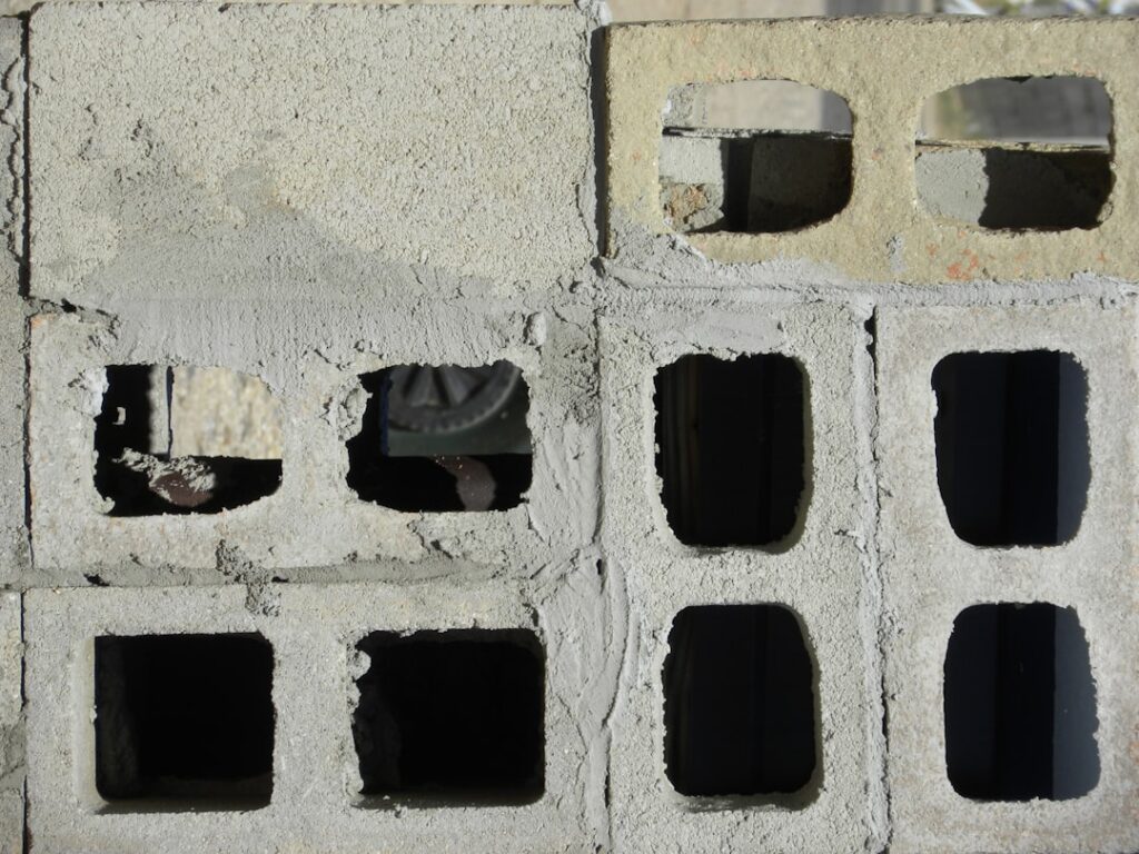 Cinder Block vs Concrete Block: Differences