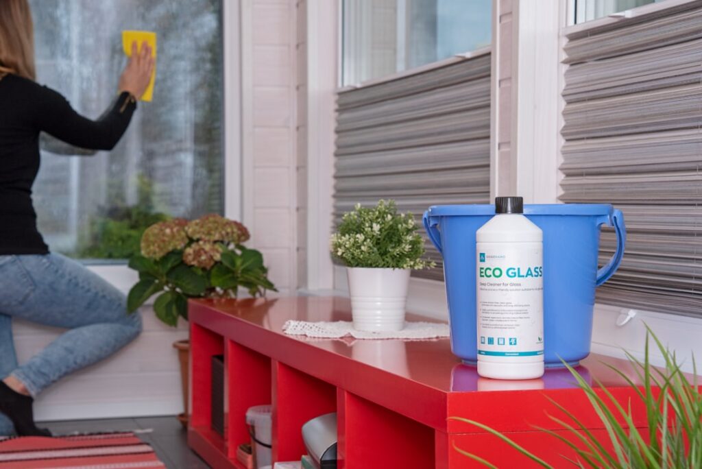 Concrete Cleaner: Best Products and How to Use Them