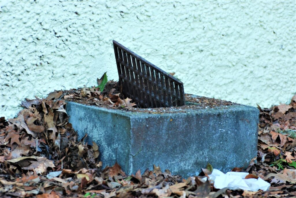 Concrete Downspout Splash Block: Sizing and Placement