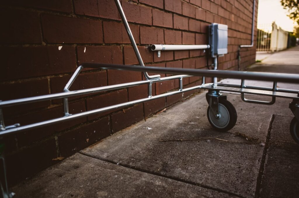 Drywall Cart: Moving Sheets Safely