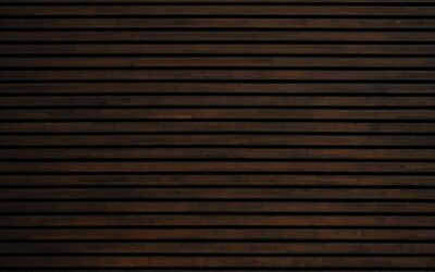 Faux Wood Vinyl Siding: The Wood Look Without Rot