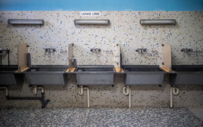 Floor Mounted Mop Sink: Types, Install, and Buying Guide