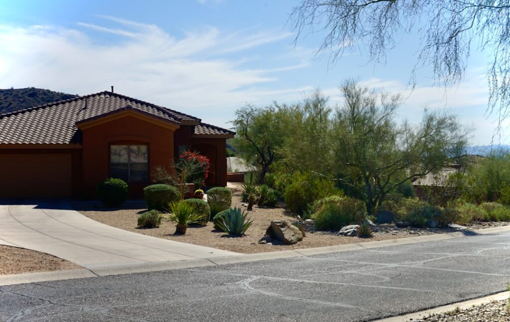 Front Yard Rock and Mulch Landscape Ideas