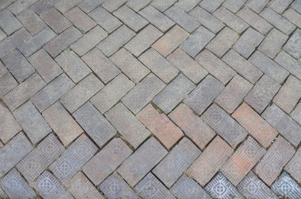 Herringbone Pavers: Pattern Layout Guide