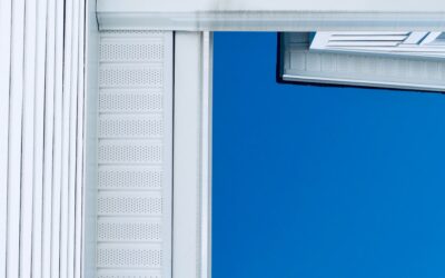 How to Clean Vinyl Siding High Up: Safe Methods