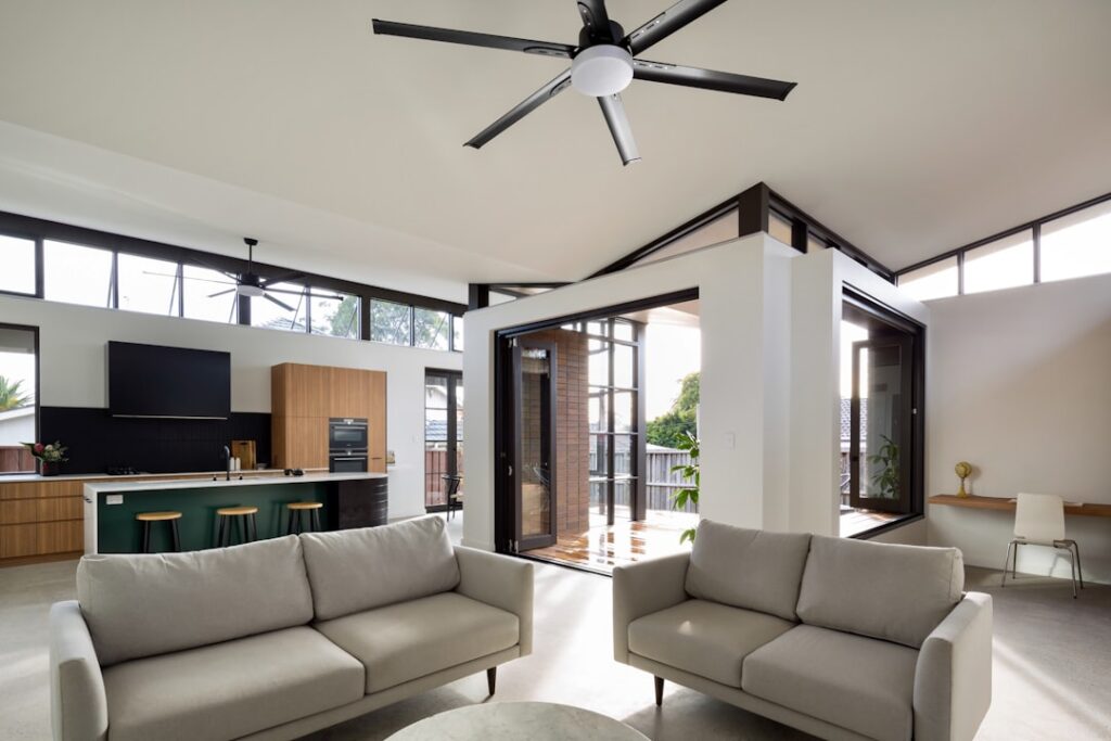 Living Room Ceiling Fan: Choosing the Right Fan