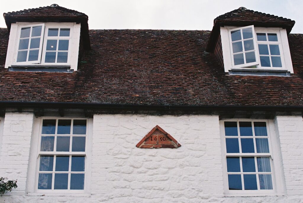 Push Out Casement Windows: Crank-Free Guide