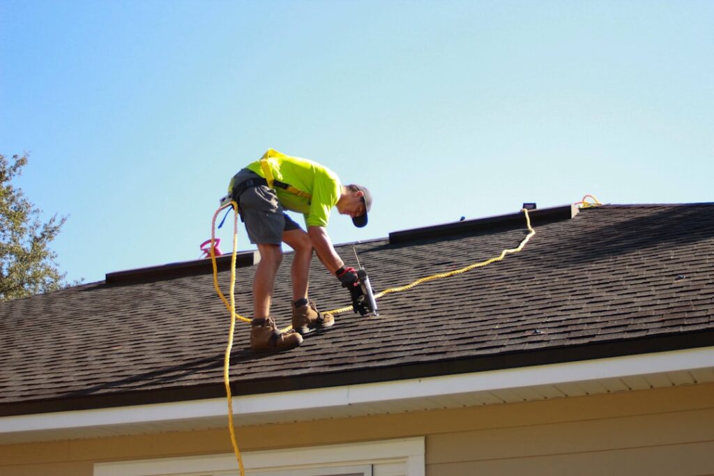 Roof Caulk: The Right Sealant for Every Roof Repair