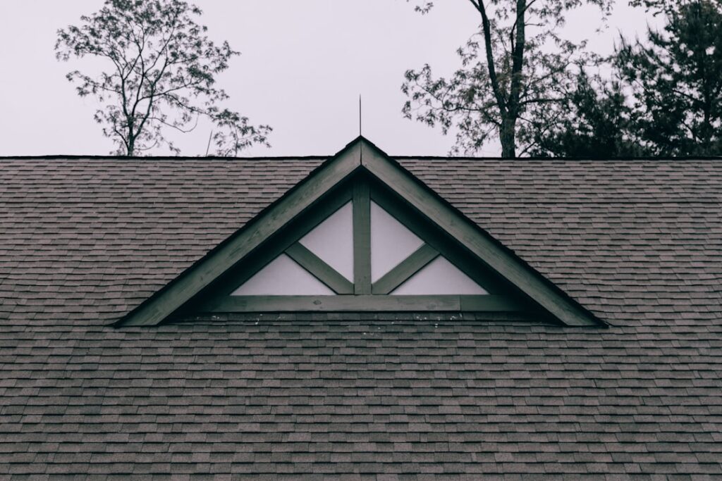 Roof Shingles Types: All Shingle Materials Compared