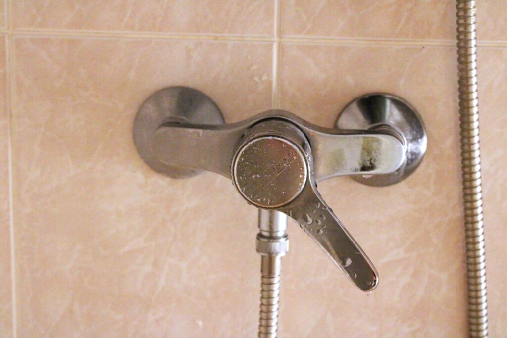 Shower Valve Types with Pictures: A Buyer's Guide
