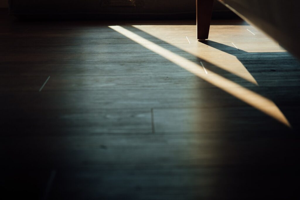 Signs of Mold Under Vinyl Flooring: Warning Guide