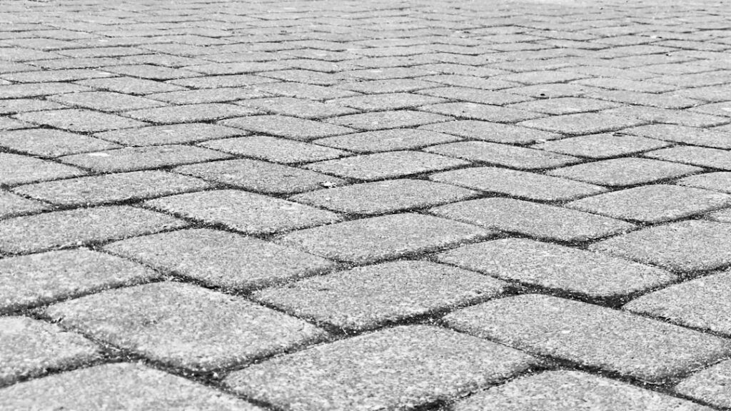 Walkway Pavers: Materials and Design Guide