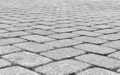 Walkway Pavers: Materials and Design Guide