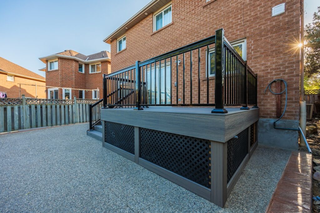 Hot Tub Deck Privacy: Ideas, Options, and Real Costs