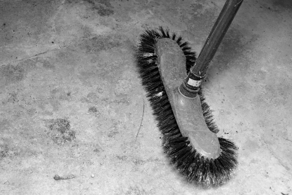 How Long Does Floor Leveler Take to Dry: Complete Guide