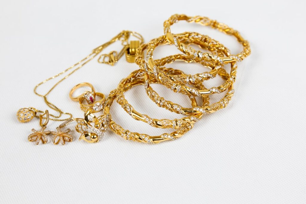 How to Clean Tarnished Gold-Plated Jewelry