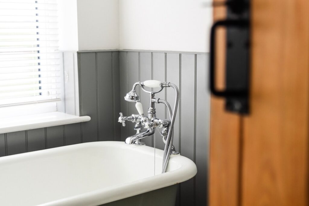 How to Install a Bathtub Faucet: Step by Step