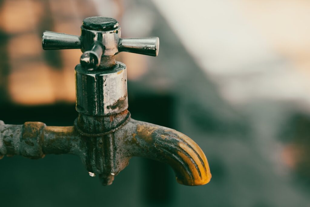 Outdoor Faucet Leaks When Turned On: Fixes