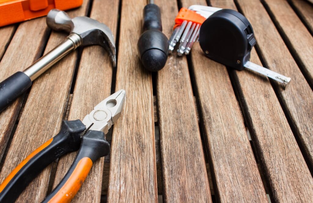 Professional Laminate Flooring Tools: Complete List