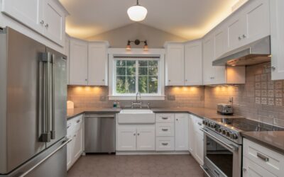Sloped and Vaulted Ceiling Kitchen Cabinets: Design and Installation Guide