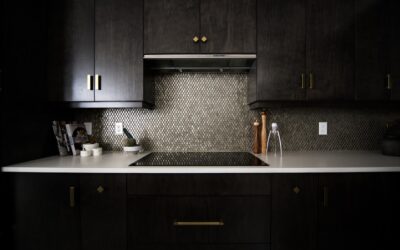 Tin Backsplash Kitchen: Vintage Charm That Still Works Today