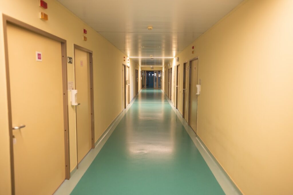 Vinyl Flooring With Hospital Texture: What It Is and Uses
