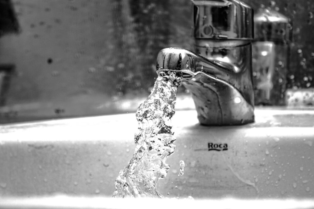 Waterfall Faucet: How They Work and Top Picks