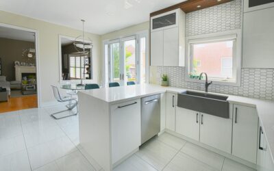 White Quartz Backsplash: Complete Guide for Homeowners