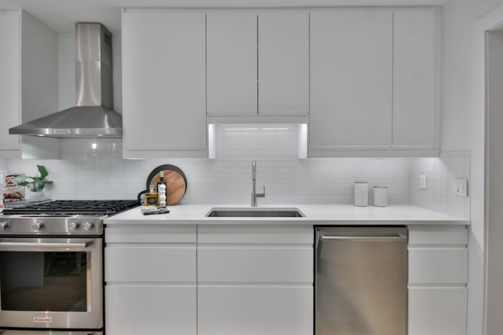 White Tile Backsplash Kitchen: Complete Guide for Homeowners